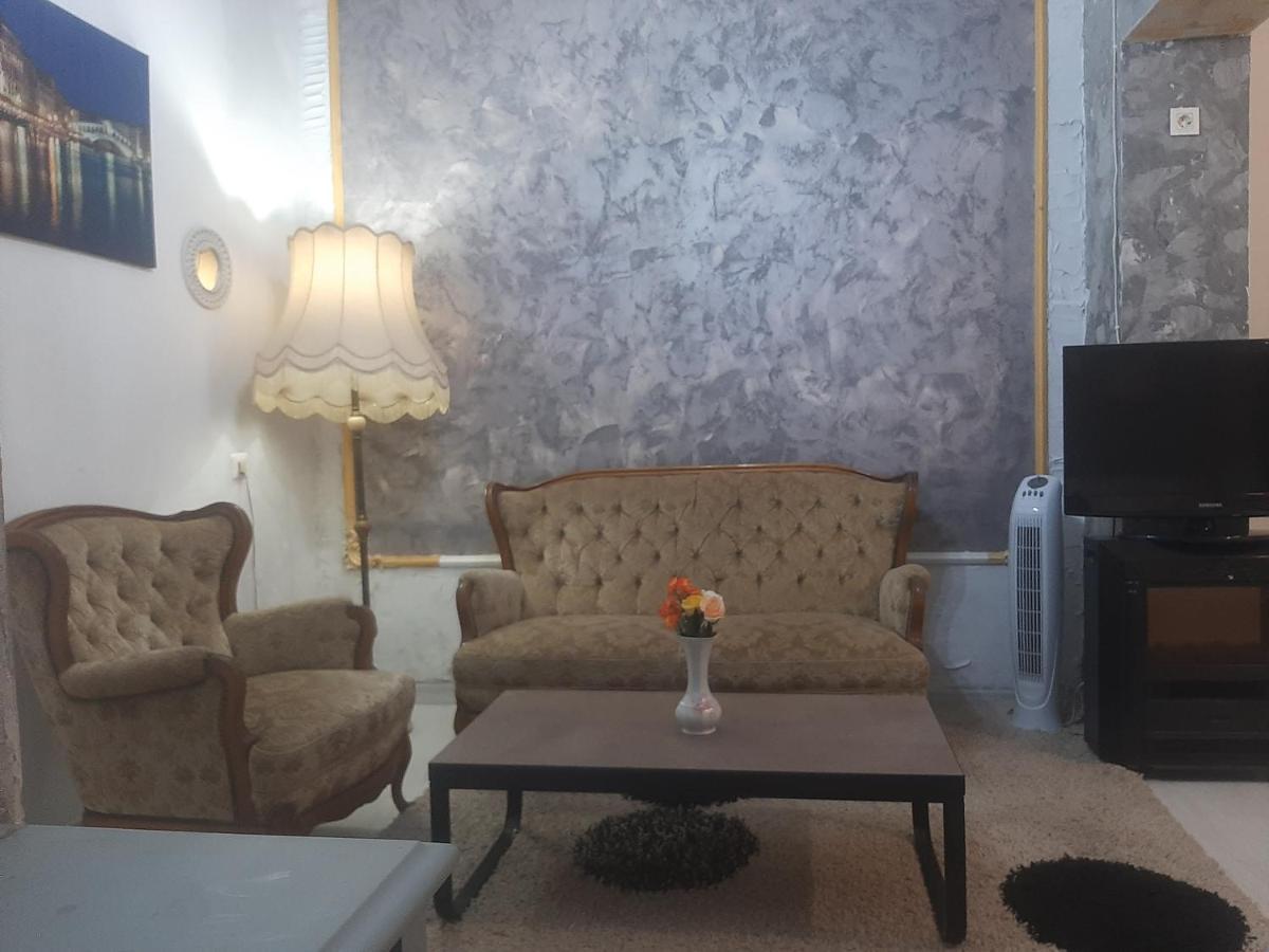 Апартаменты Studio Calea Victoriei Бухарест Экстерьер фото